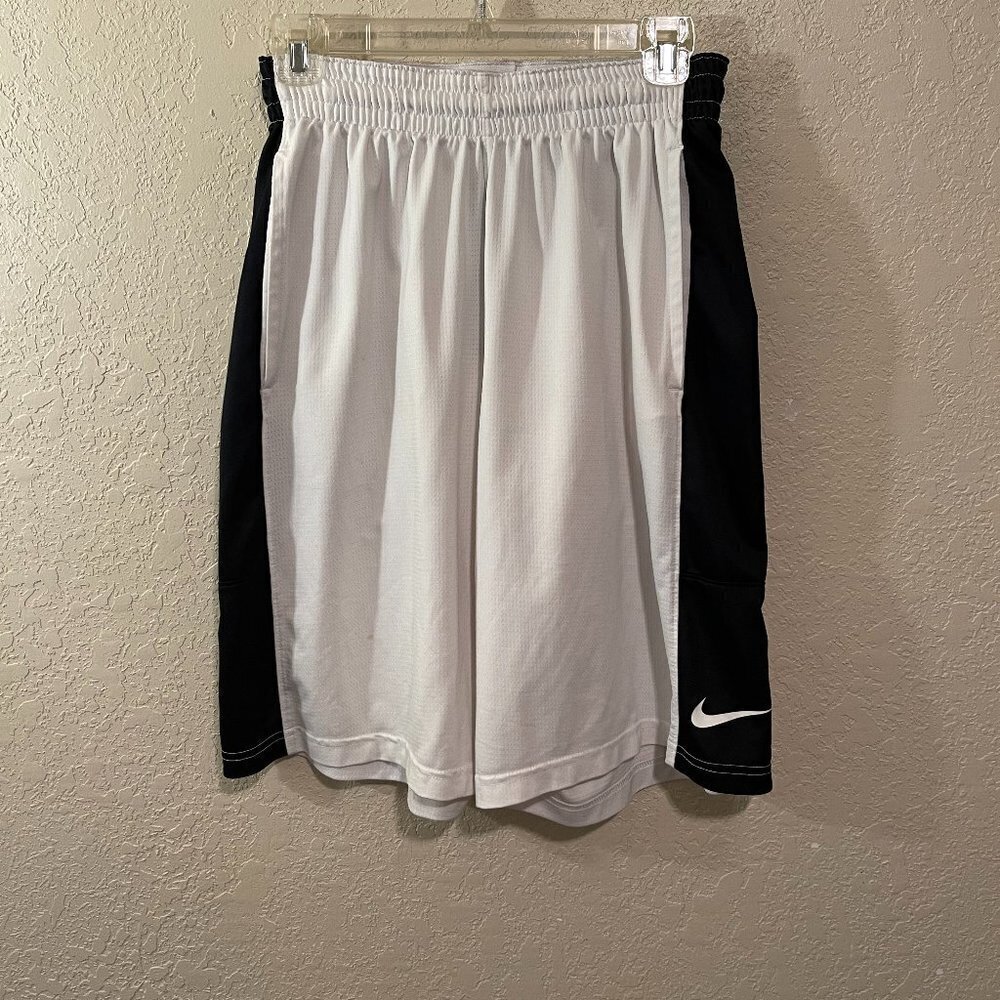 NWOT Nike Dri Fit Men's Workout Shorts